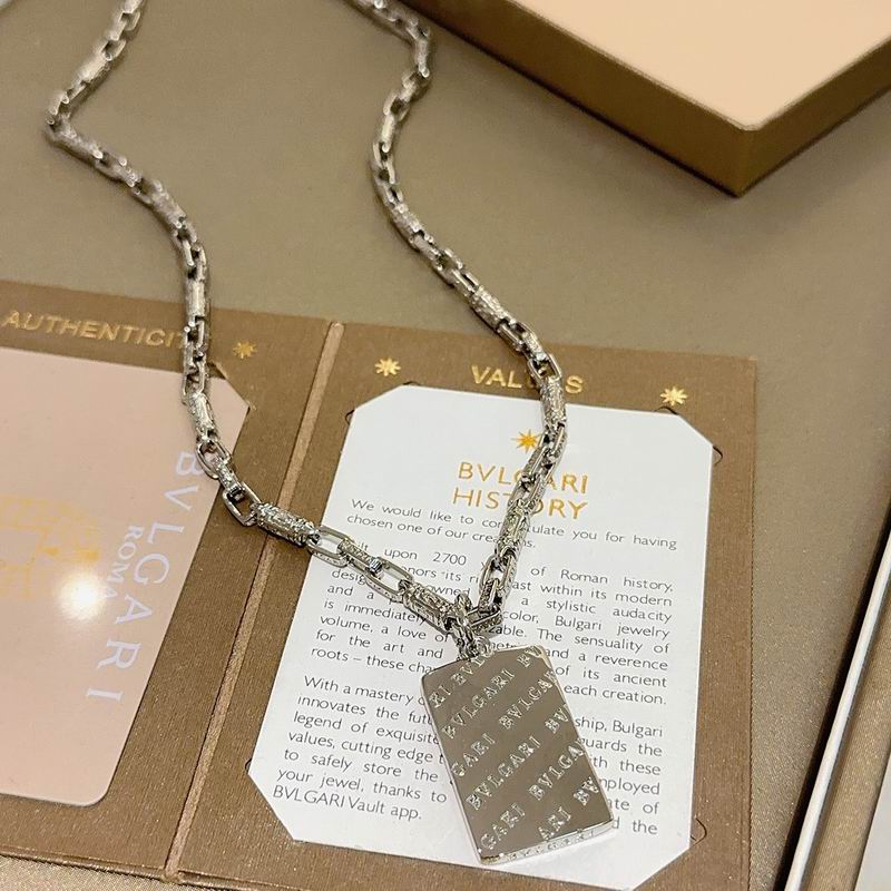 Bvlgari necklace 01yxx126